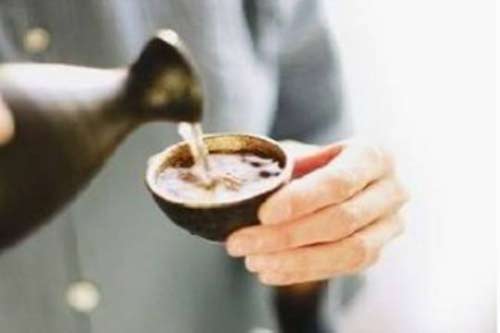 白酒收藏几年才有价值：10年、20年和50年的名酒1.jpg